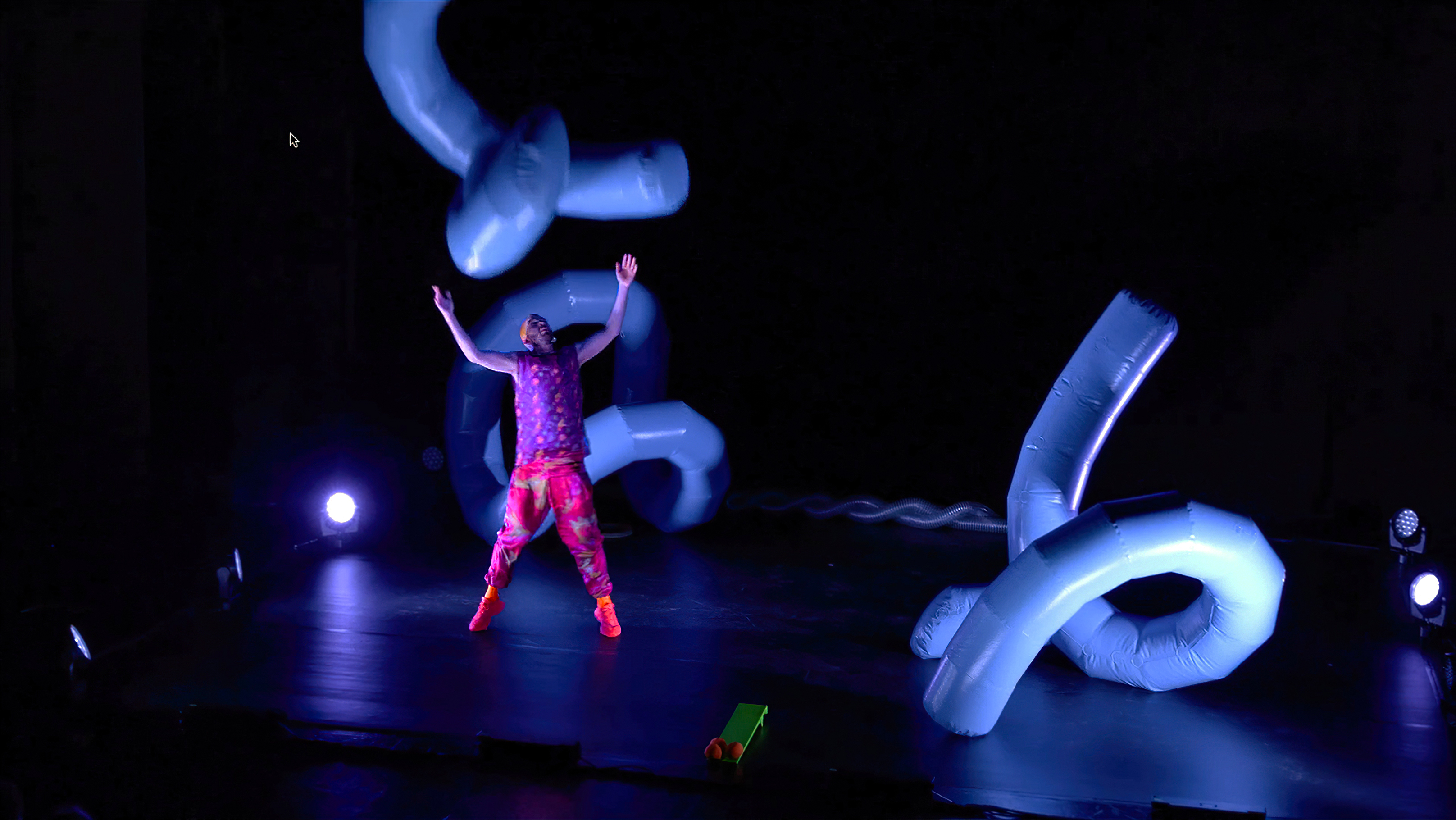 Rollercoaster, un spectacle de et avec Wes Peden, à La Maison des Jonglages, 2021